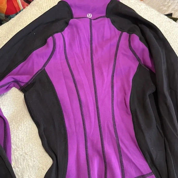Lululemon quarter zip‎ long sleeve - Picture 4 of 4